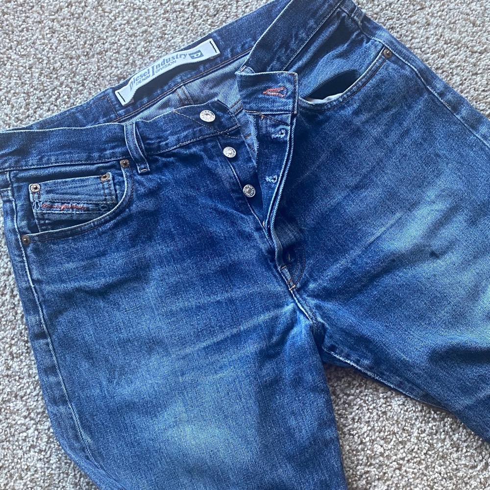 Diesel Industry Men's Kratt ButtonFly Indigo Distressed Straight Jeans 34 *Loved